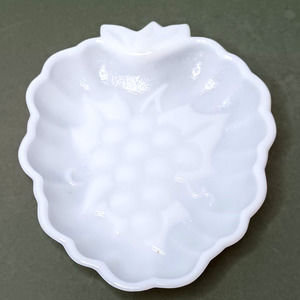 Vintage Hazel Atlas Milk Glass Grape Cluster Trinket Nut Candy Dish 7in x 6in